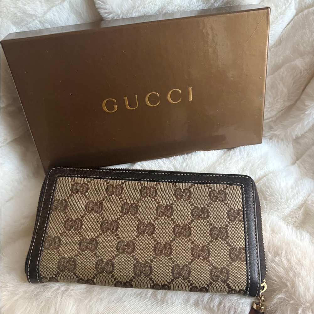Gucci Beige and Brown Women's Wallet - Picture 2 of 3